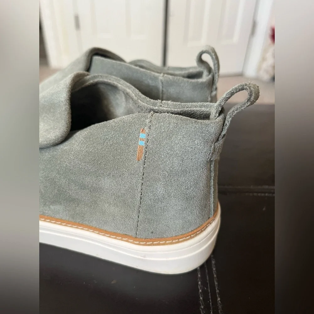 TOMS Paxton Suede Slip-on Sneakers in Vetiver Grey, Women’s Sz 8
